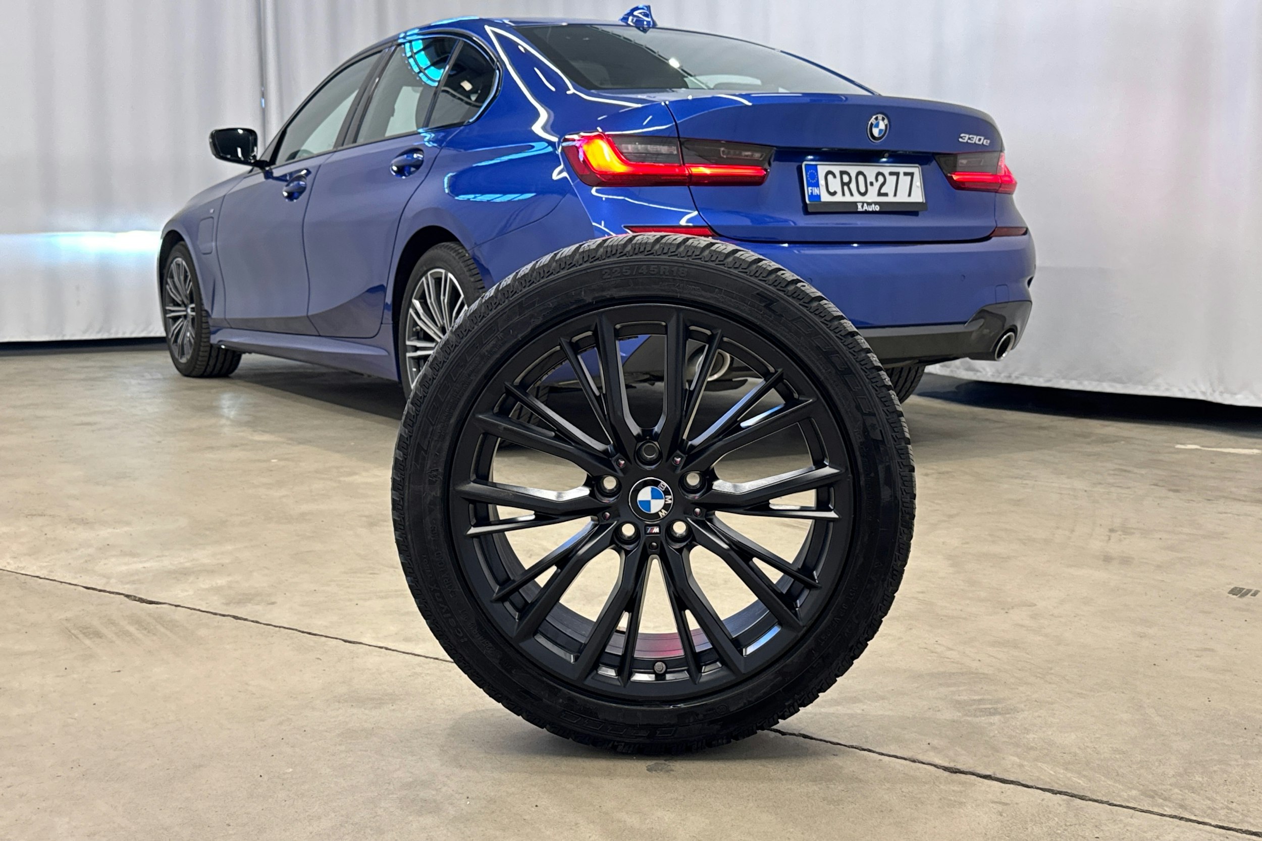 met. sininen BMW 330 2019 kuva 32.