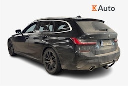 musta BMW 330 2019 kuva 2.