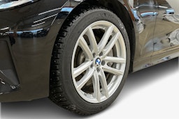 musta BMW 330 2020 kuva 9.