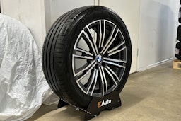 musta BMW 330 2020 kuva 10.