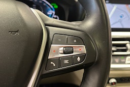 harmaa BMW 330 2020 kuva 30.