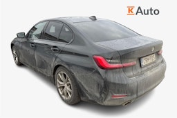 musta BMW 330 2020 kuva 2.