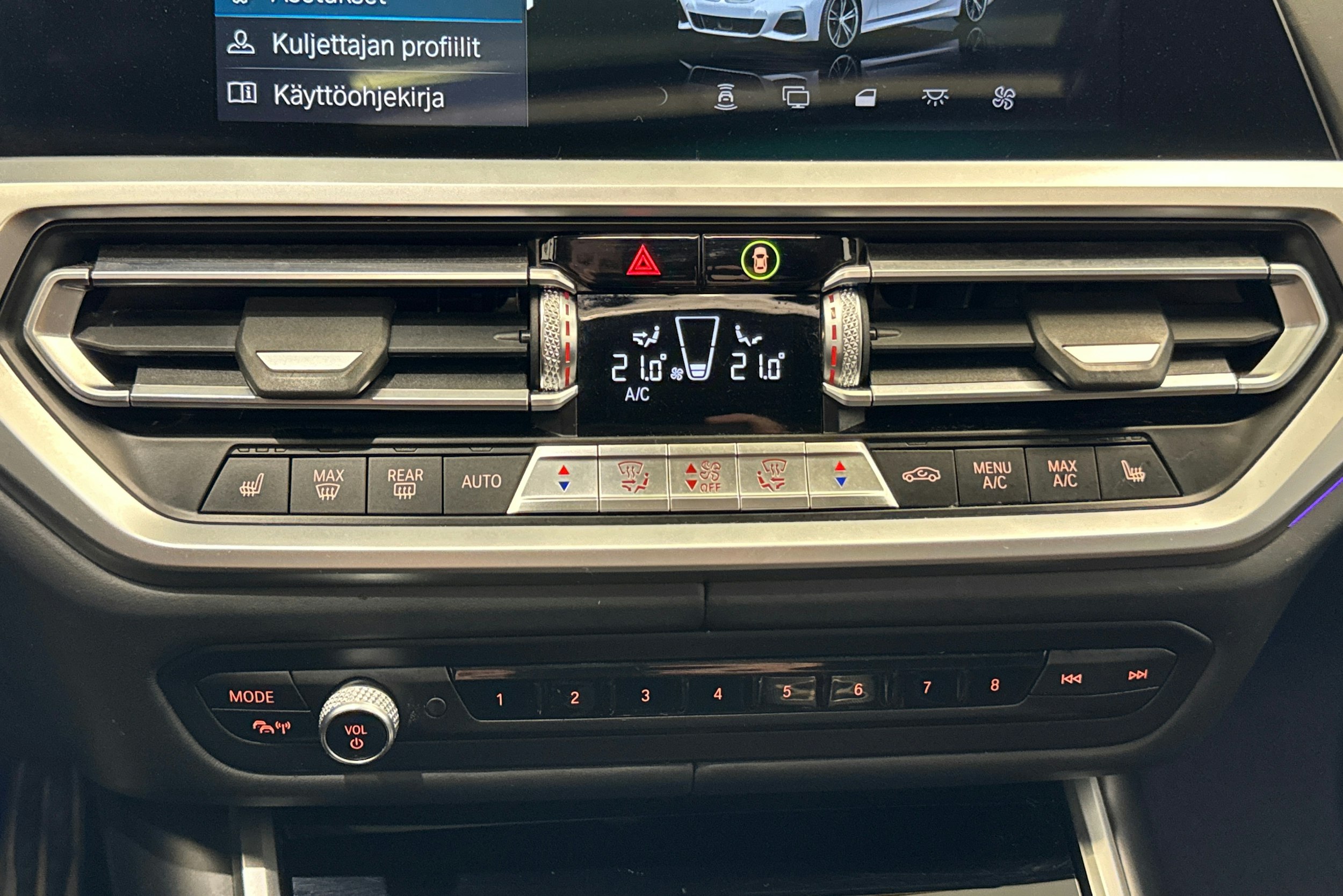 valkoinen BMW 330 2020 kuva 24.