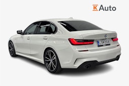 valkoinen BMW 330 2020 kuva 2.