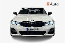 valkoinen BMW 330 2020 kuva 5.