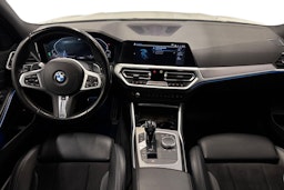 valkoinen BMW 330 2020 kuva 9.