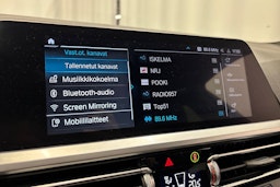 valkoinen BMW 330 2020 kuva 26.