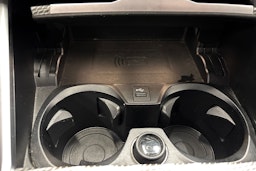 valkoinen BMW 330 2020 kuva 29.