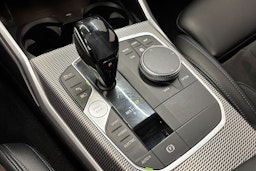 valkoinen BMW 330 2020 kuva 30.