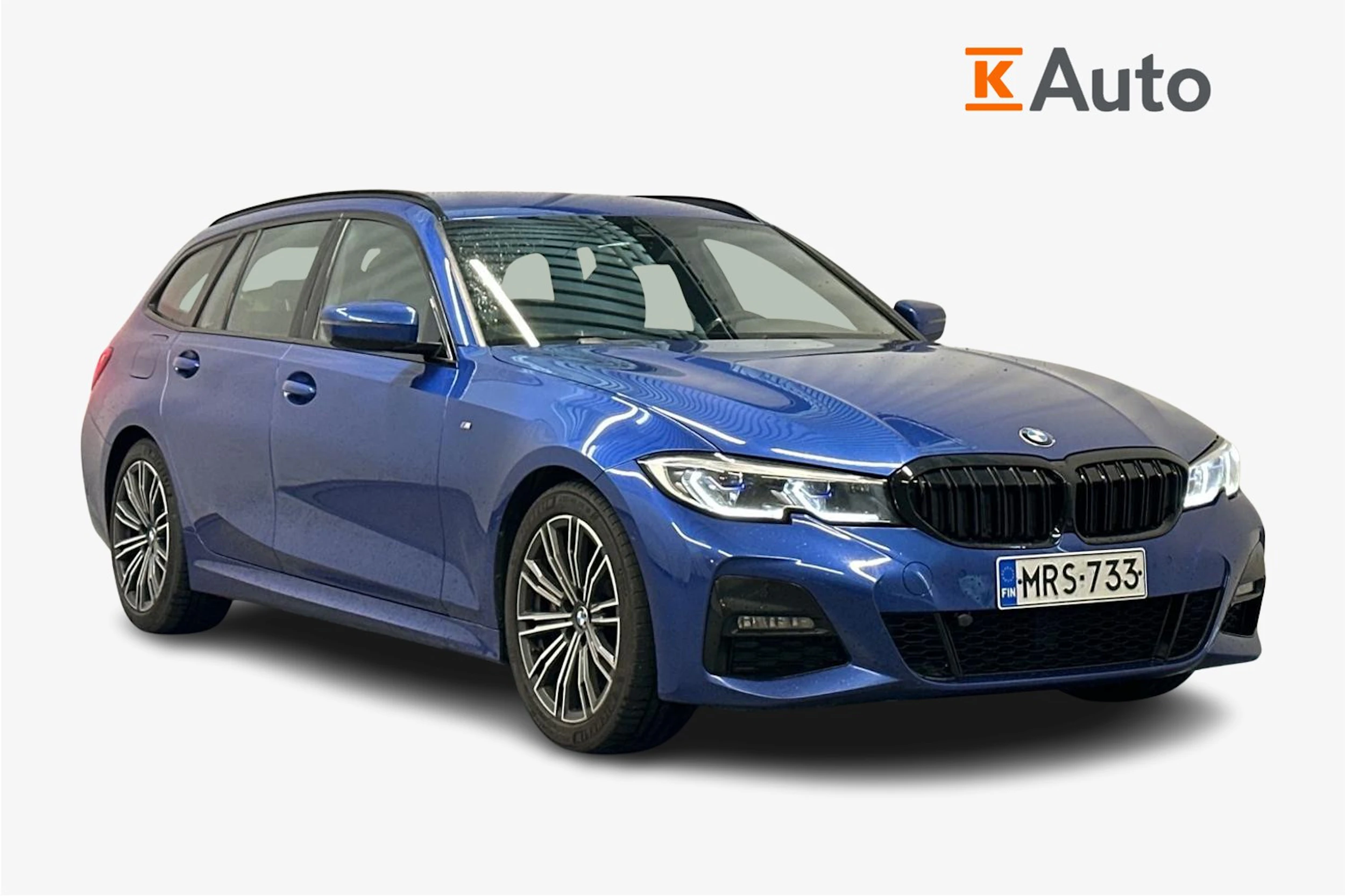 sininen BMW 330 2020 kuva 1.