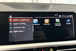 sininen BMW 330 2020 kuva 25.