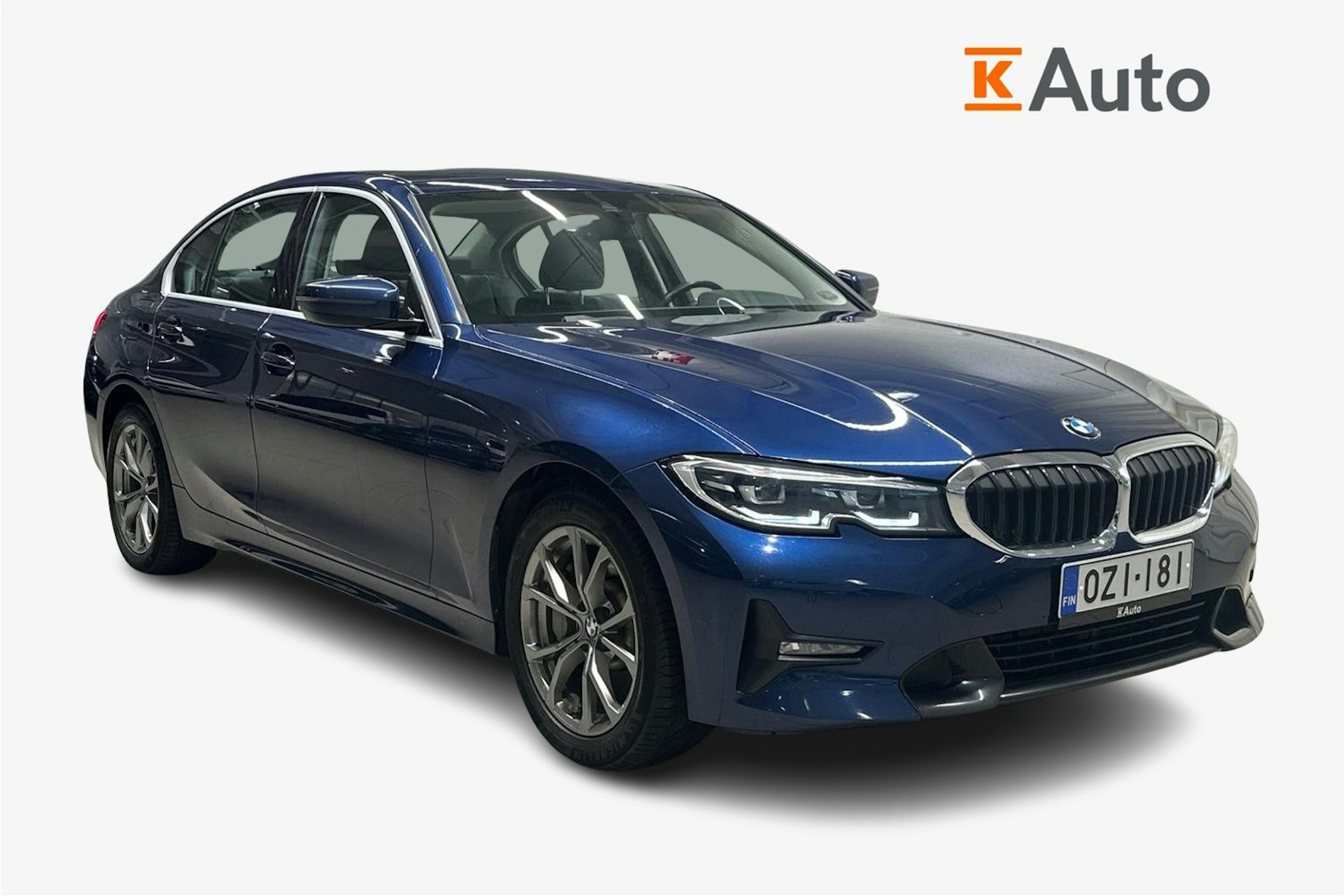 Sininen BMW 330 2020 kuva 1.