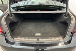 musta BMW 330 2021 kuva 33.