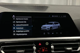 valkoinen BMW 330 2021 kuva 20.