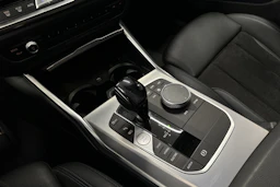 valkoinen BMW 330 2021 kuva 24.