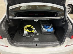 valkoinen BMW 330 2021 kuva 30.