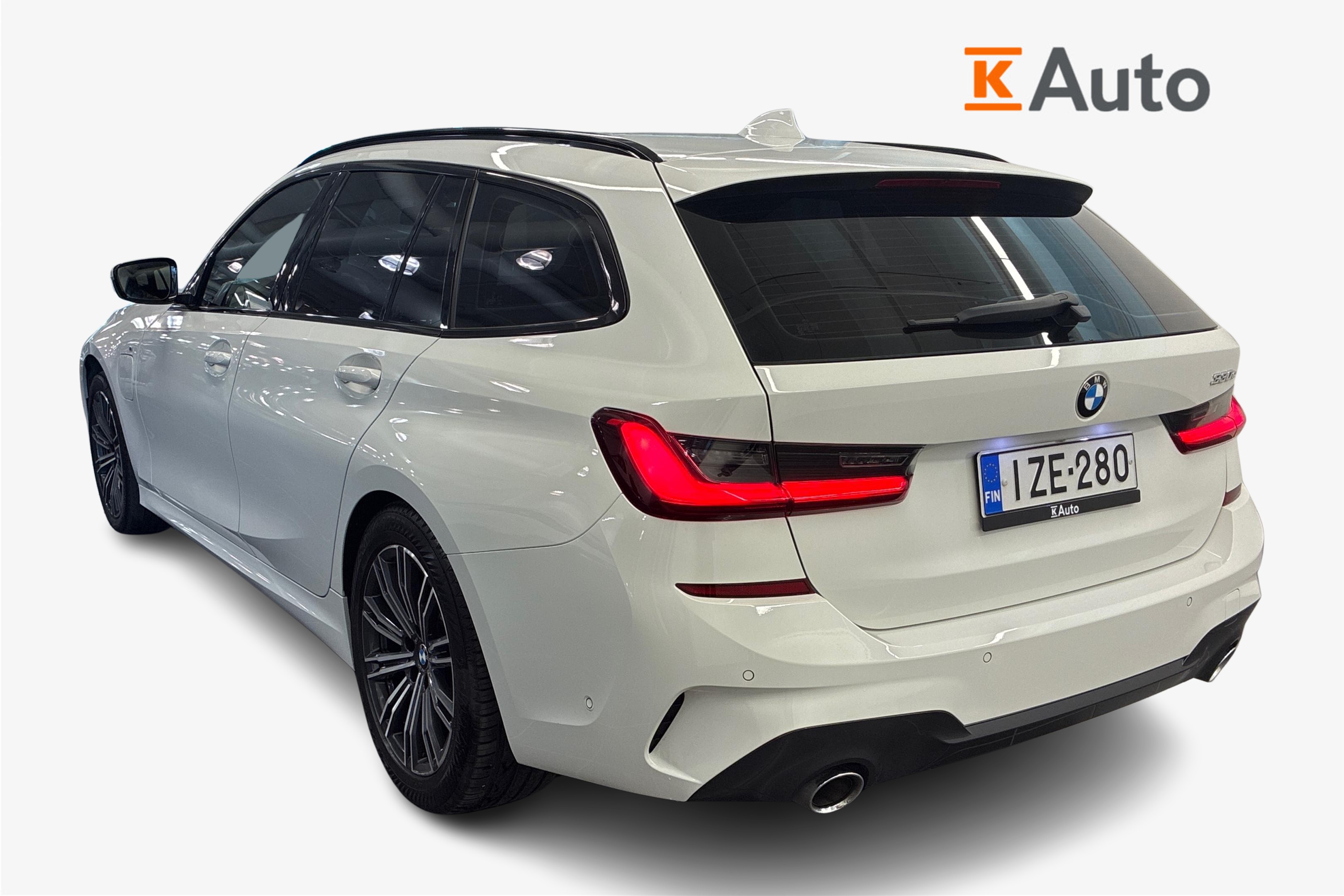 BMW 330 2021, photo 2/22