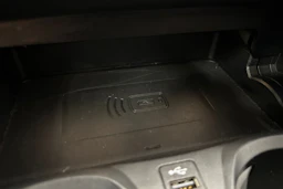 oranssi BMW 330 2021 kuva 25.