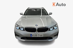hopea BMW 330 2021 kuva 4.