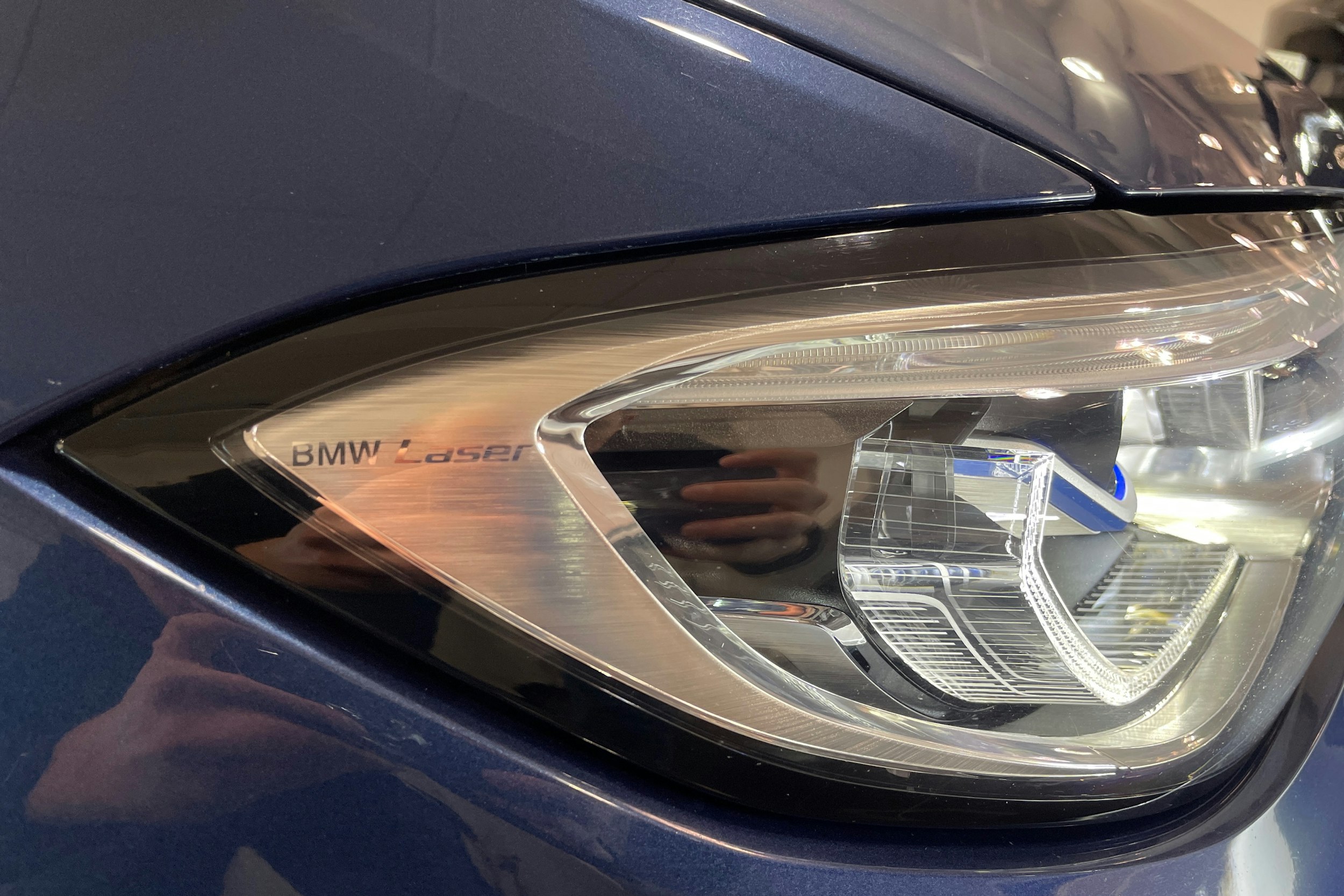 sininen BMW 330 2021 kuva 26.