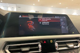 Harmaa BMW 330 2021 kuva 26.