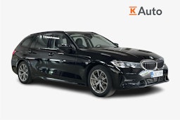 Musta BMW 330 2021 kuva 1.