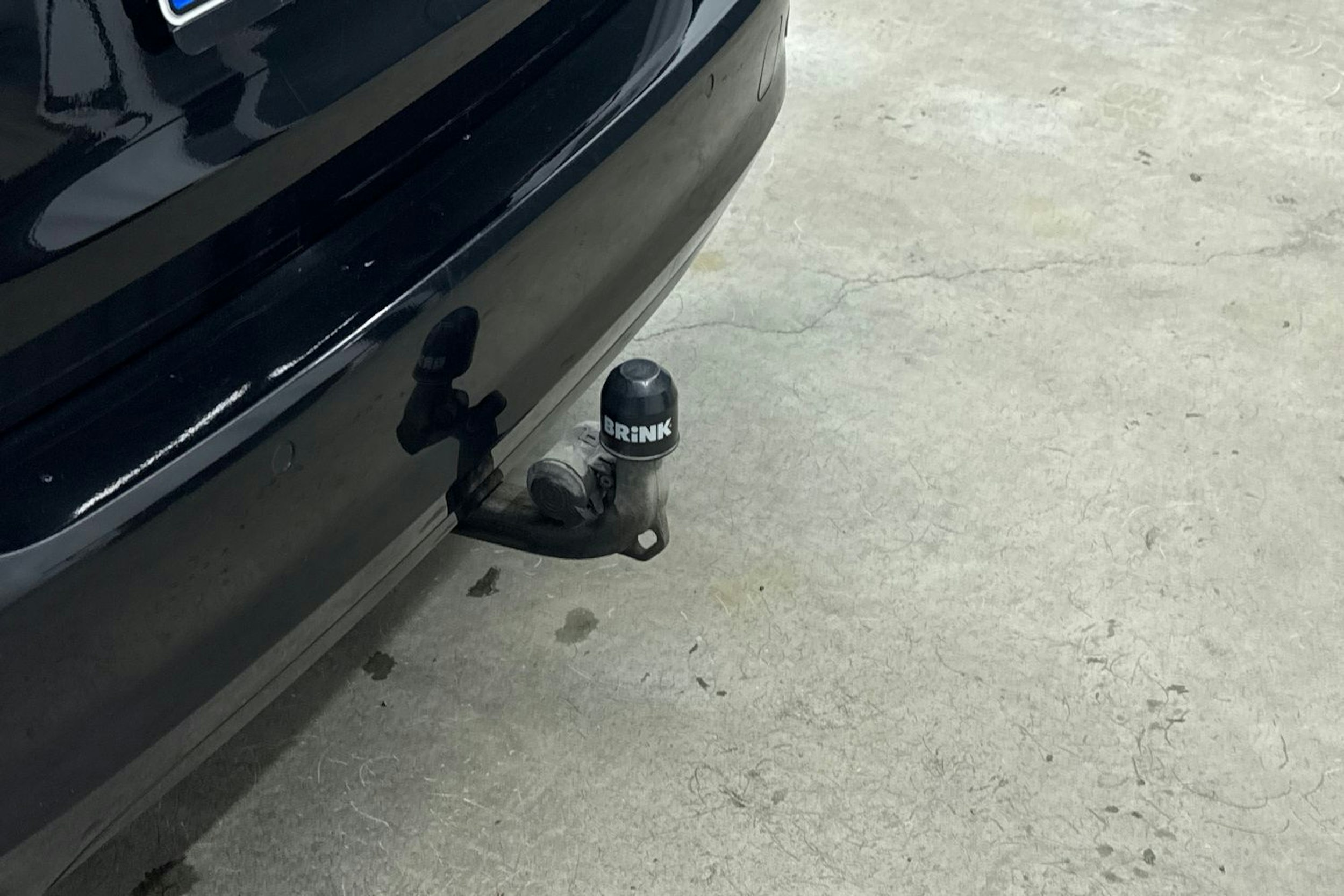 Musta BMW 330 2021 kuva 16.