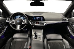 harmaa BMW 330 2021 kuva 7.