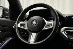 harmaa BMW 330 2021 kuva 15.