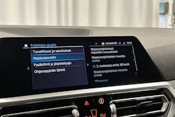 harmaa BMW 330 2021 kuva 22.