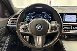 harmaa BMW 330 2021 kuva 12.