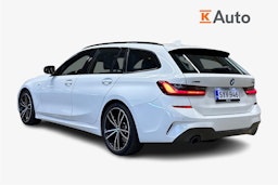 valkoinen BMW 330 2021 kuva 2.