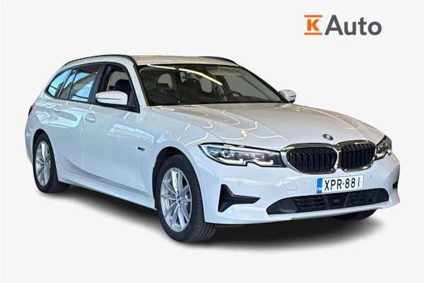 BMW 330 G21 Touring 330e xDrive A Charged Edition