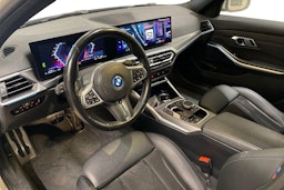 valkoinen BMW 330 2022 kuva 3.