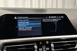 valkoinen BMW 330 2022 kuva 25.