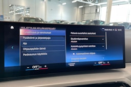 valkoinen BMW 330 2022 kuva 28.