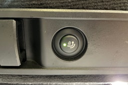 valkoinen BMW 330 2022 kuva 39.