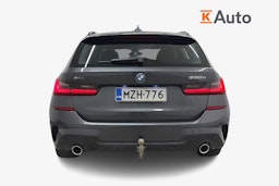 harmaa BMW 330 2022 kuva 6.