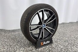 harmaa BMW 330 2022 kuva 16.