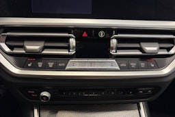 harmaa BMW 330 2022 kuva 33.