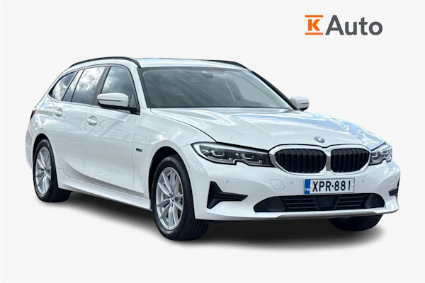 BMW 330 G21 Touring 330e xDrive A Charged Edition