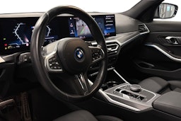 harmaa BMW 330 2023 kuva 3.