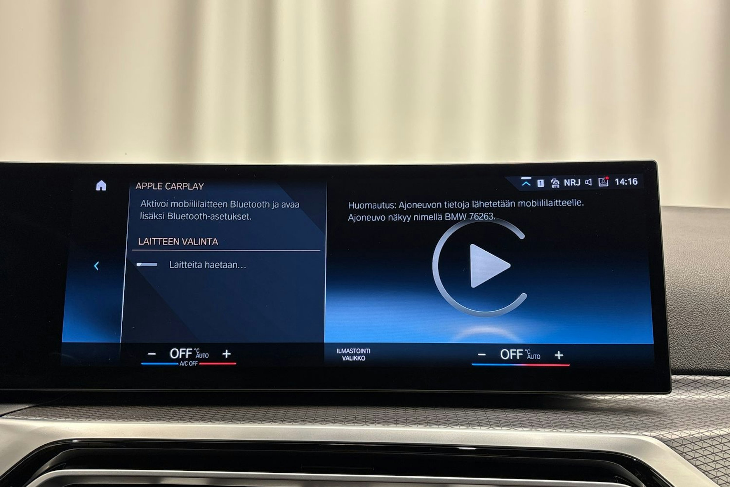 valkoinen BMW 330 2023 kuva 19.