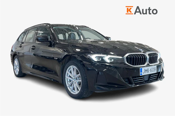 BMW 330 G21 Touring 330e xDrive A Charged Edition
