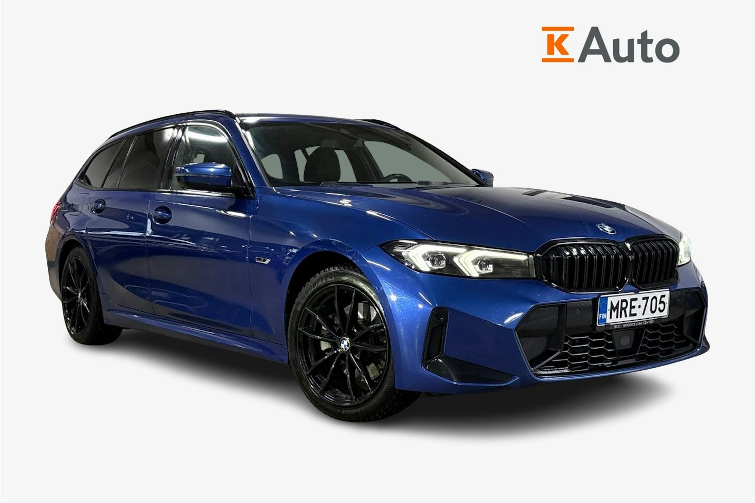 Sininen BMW 330 2023 kuva 1.