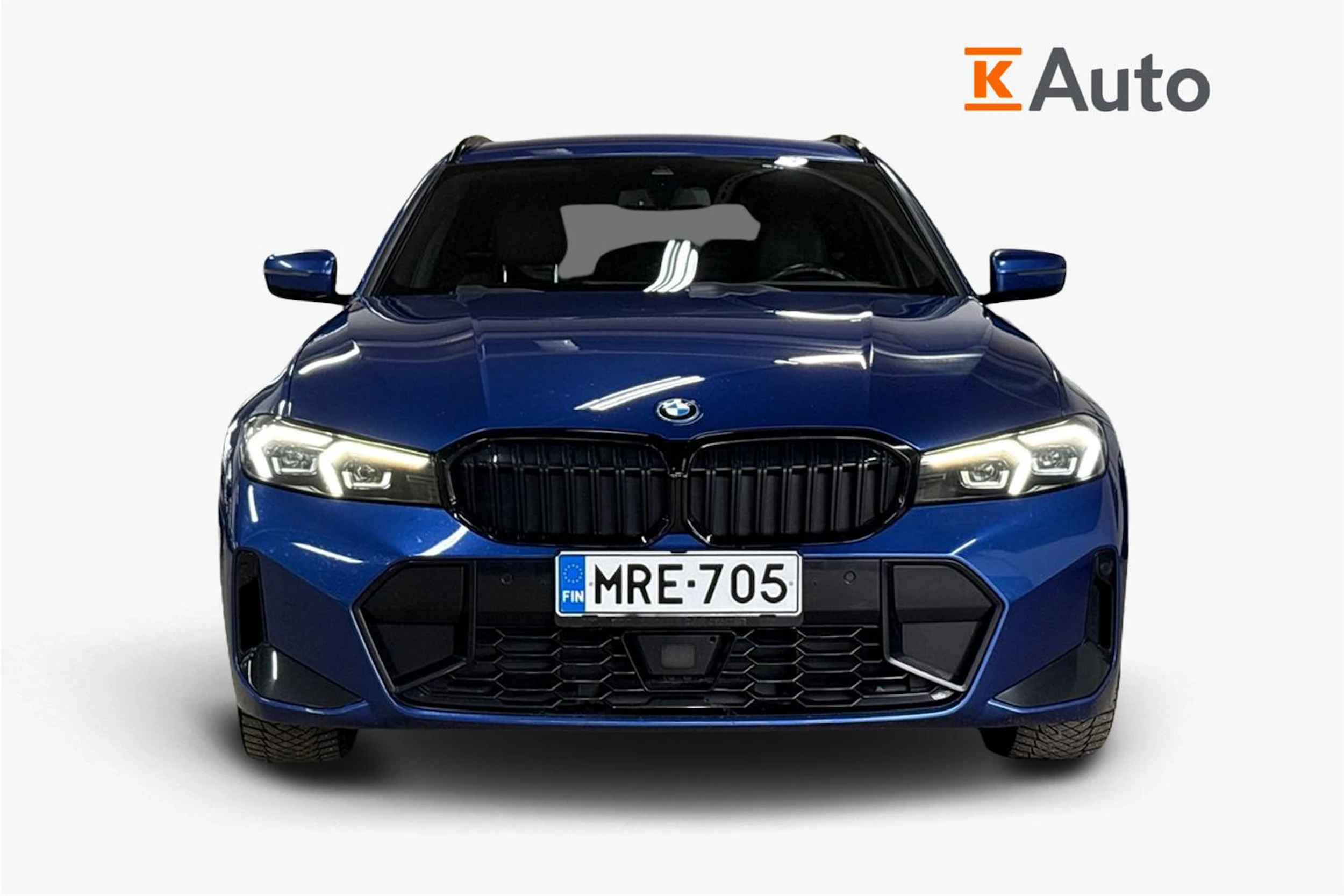 Sininen BMW 330 2023 kuva 4.