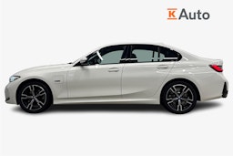 valkoinen BMW 330 2023 kuva 6.