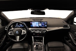 valkoinen BMW 330 2023 kuva 9.