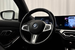 valkoinen BMW 330 2023 kuva 14.