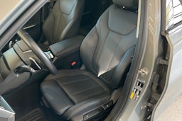 harmaa BMW 330 2023 kuva 21.